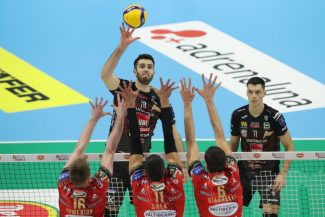 supercoppa-finale-lube-perugia-biella2-325x217