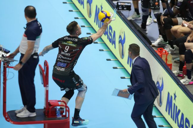 supercoppa-finale-lube-perugia-biella5-650x433