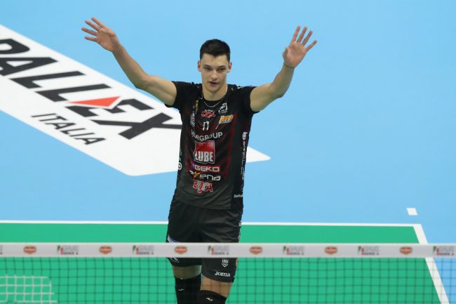 supercoppa-finale-lube-perugia-biella6-650x433