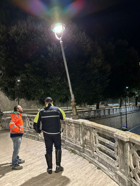 viale-puccinotti-vento-forte