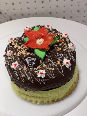 Panettoni-e-pandori-faciti-Tutto-Gelato-a-Macerata-2-300x400