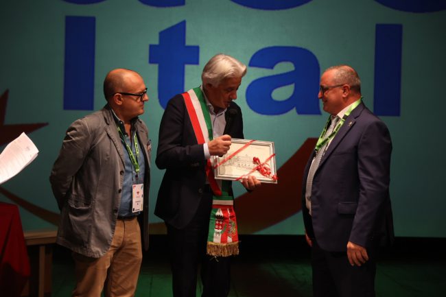 Premiazioni-a-Macerata_AIVA2023-in-occasione-di-Overitme-2023-650x433
