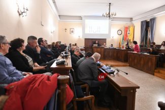 consiglio-comunale-dicembre-2023-civitanova-FDM-25-325x217
