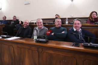 consiglio-comunale-dicembre-2023-maggioranza-crocetti-troiani-capozucca-turchi-civitanova-FDM-21-325x217