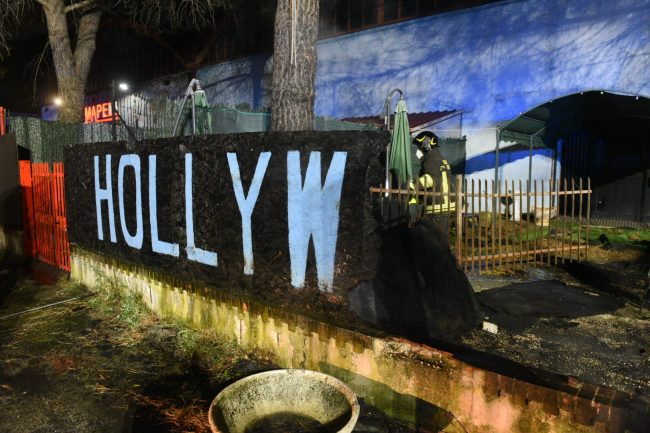 hollywood-incendio8-650x433