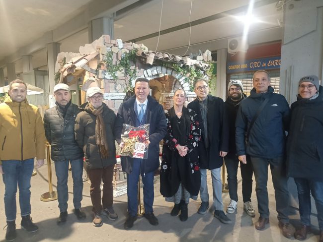 presepe-galleria-europa-2023-1-650x488