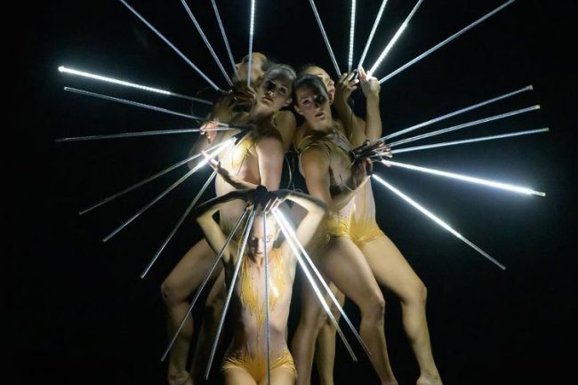 teatro.it-back-to-momix-date-tour-biglietti-05-650x433