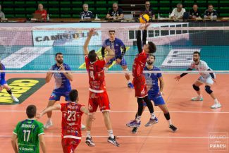 volley-banca-macerata-modica-5-325x217