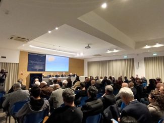Convegno-credito-2-1-325x244