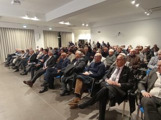 Convegno-credito-3-1-325x244