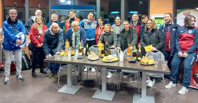 Foto-di-Gruppo-dal-Torneo-di-beneficienza_1-650x338