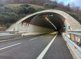 Da lunedì lavori in Galleria Varano:  arriva lo scambio di carreggiata