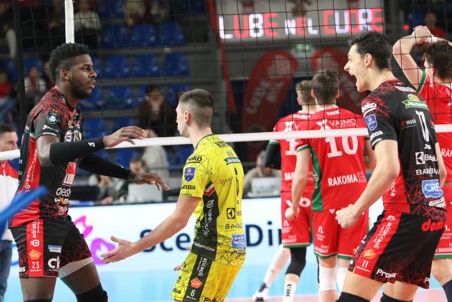 Lube-Volley-Maaseik-3-650x434