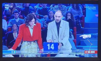 antonio_marika_affari_tuoi-2-325x198