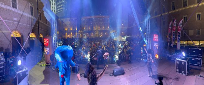 capodanno-piazza-macerata-16-650x272