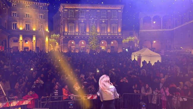 capodanno-piazza-macerata-6-650x366