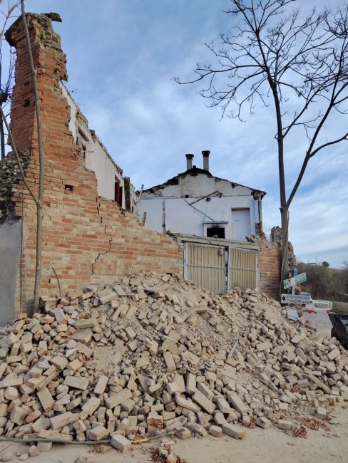 crollo-monte-san-giusto1-488x650
