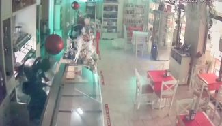 furto-1-pasticceria-mantovaniScreenshot-2024-01-02-alle-17.21.55-325x185