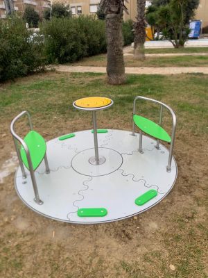 giostra3-300x400