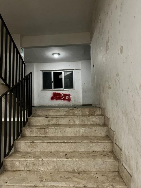 hotel-house2-488x650