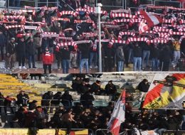 Lancio di sassi e transenne allo stadio:  8 condanne e 5 rinvii a giudizio