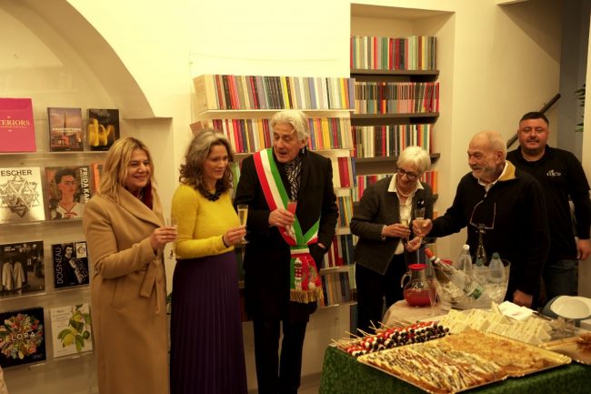 opening_botteg_libro-3-650x433