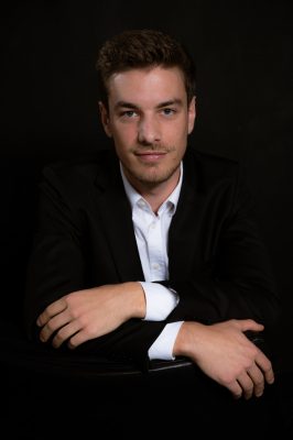 2.-DOMINIC-CHAMOT-266x400