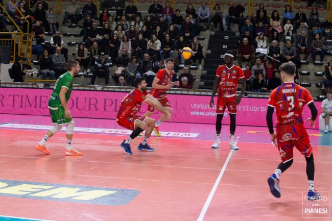 Volley-Banca-Macerata-2-650x433