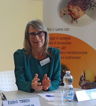 alzheimer-banca-macerata-tredici-maggio.-cavallini-micucci-torresi-barbara-mazzoli-4-e1726050847757-325x357