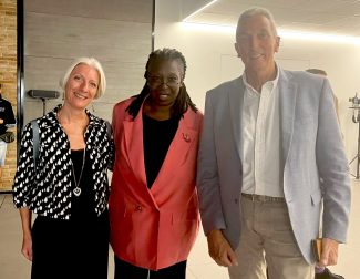 ass-Rita-Soccio-Whoopi-Goldberg-Sindaco-Antonio-Bravi-