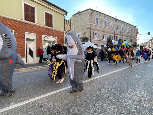 carnevale-passo-di-treia-2-650x488