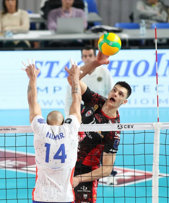 lube-halkbank-champions-2-541x650