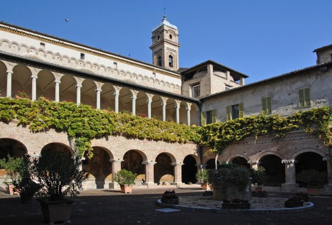 s-nicola-chiostro-2-650x442