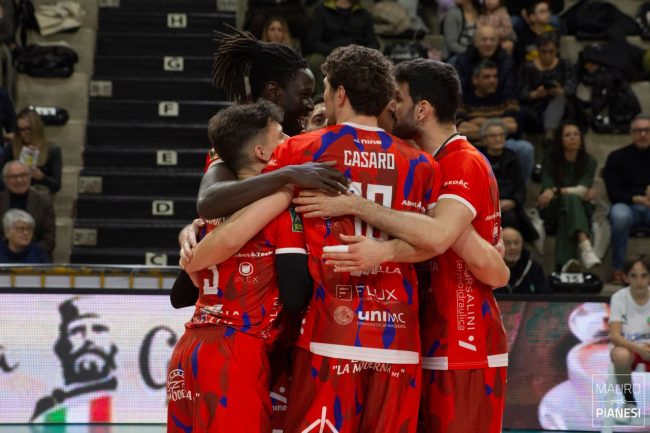 volley-banca-macerata-3-650x433