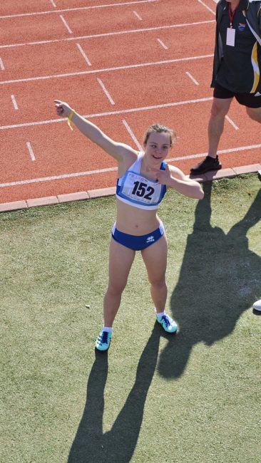 3-Chiara-esulta-dopo-la-vittoria-366x650