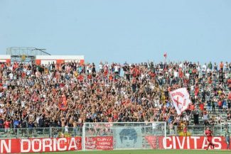 Curva-Nord-Ancona-4-325x217