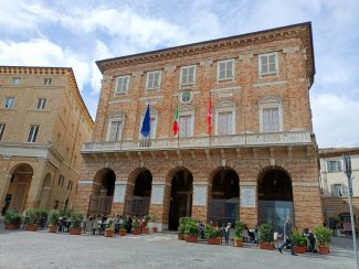 Piazza-Liberta_Parcheggi_ZTL_FF-5-325x244