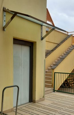 ascensore-nido-pesciolino-doro-e1711651902236-259x400