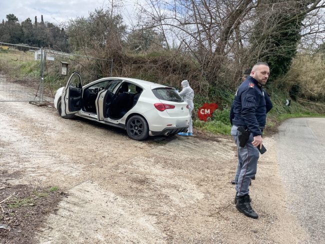 assalto-bancomat-sma-e-ritrovamento-auto-polizia-civitanova-FDM-10-650x488
