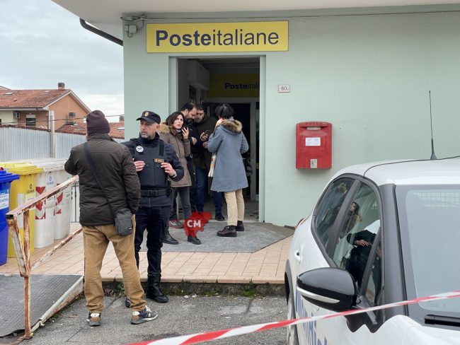 assalto-bancomat-sma-e-ritrovamento-auto-polizia-civitanova-FDM-5-650x488