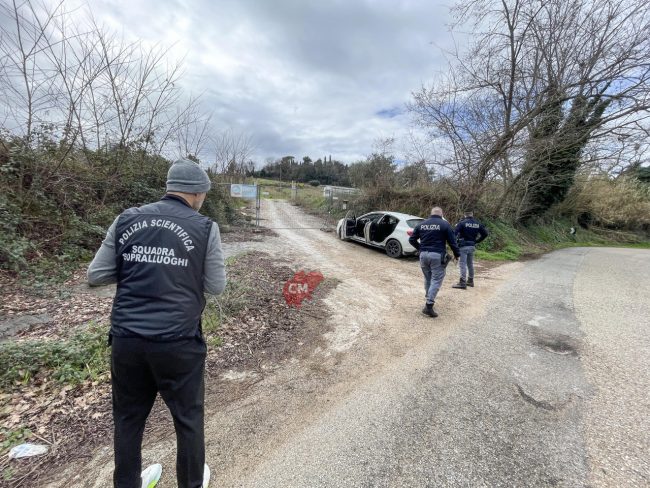 assalto-bancomat-sma-e-ritrovamento-auto-polizia-civitanova-FDM-9-650x488