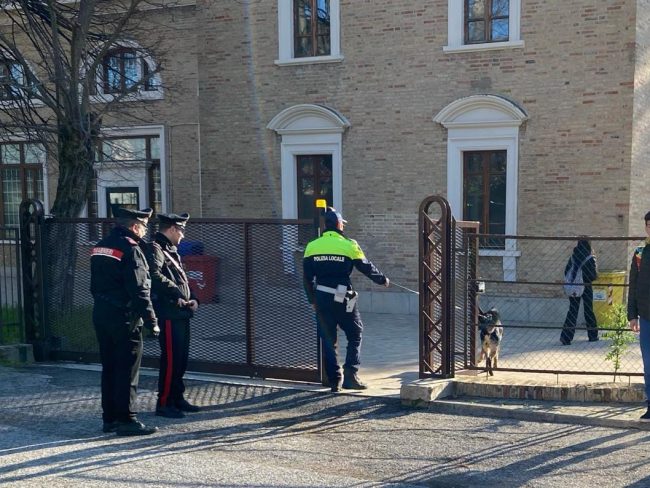 carabinieri-IPSIA-RENZO-FRAU-TOLENTINO