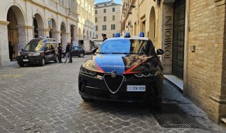 carabinieri-macerata-e1710957774265-325x191