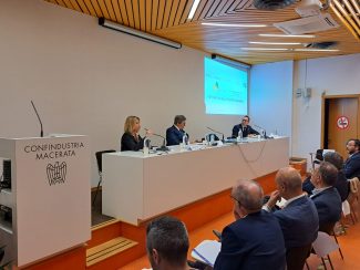 confindustria-1-325x244