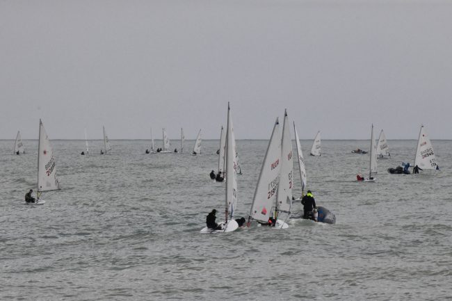partenza-regata-area-portuale-civitanova-FDM-11-650x433