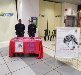 polizia-questo-non-e-amore