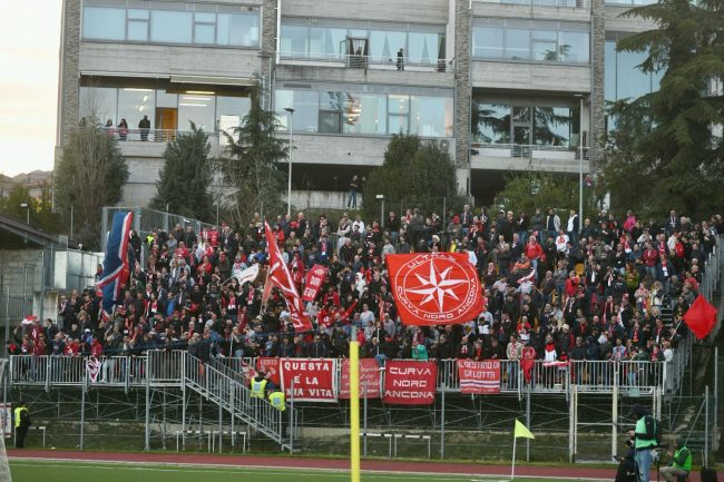 recanatese-tifosi-ancona-fdm