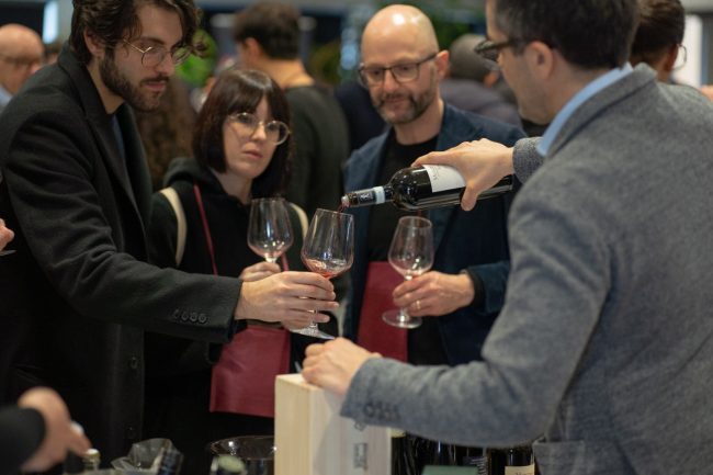 wine_tasting_marche-2-650x433