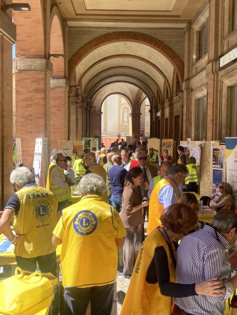 Lions-Day_stand-portici_1-488x650