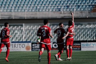 Pescara-Ancona-esultanza-Spagnoli
